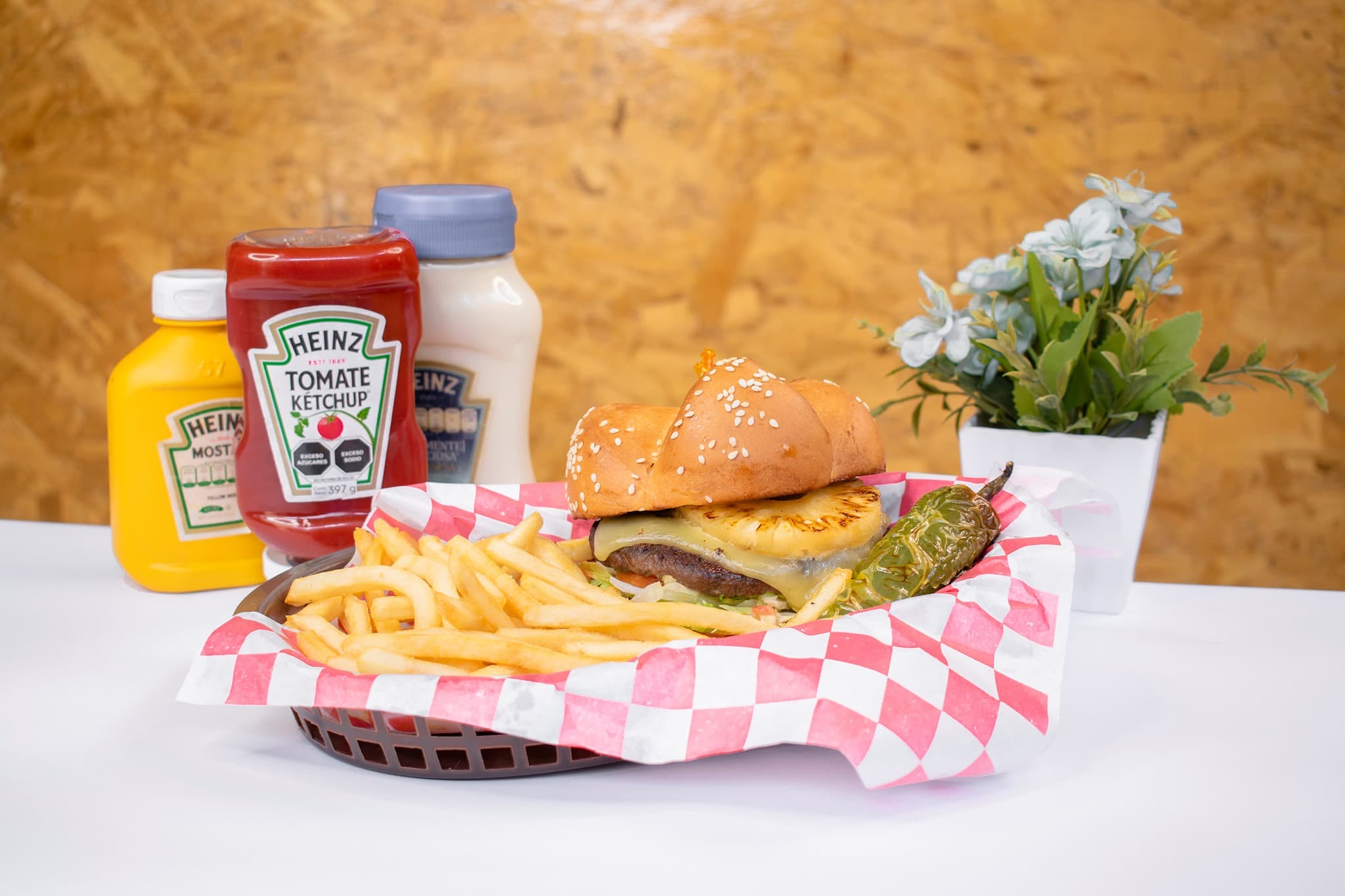 Hamburguesa hawaiana