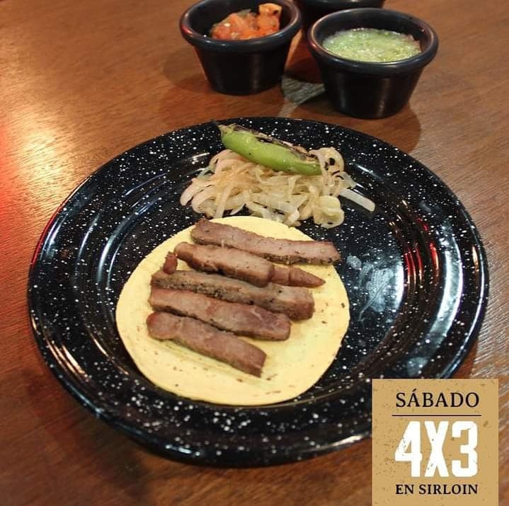 Taco de sirlon tortilla de maíz