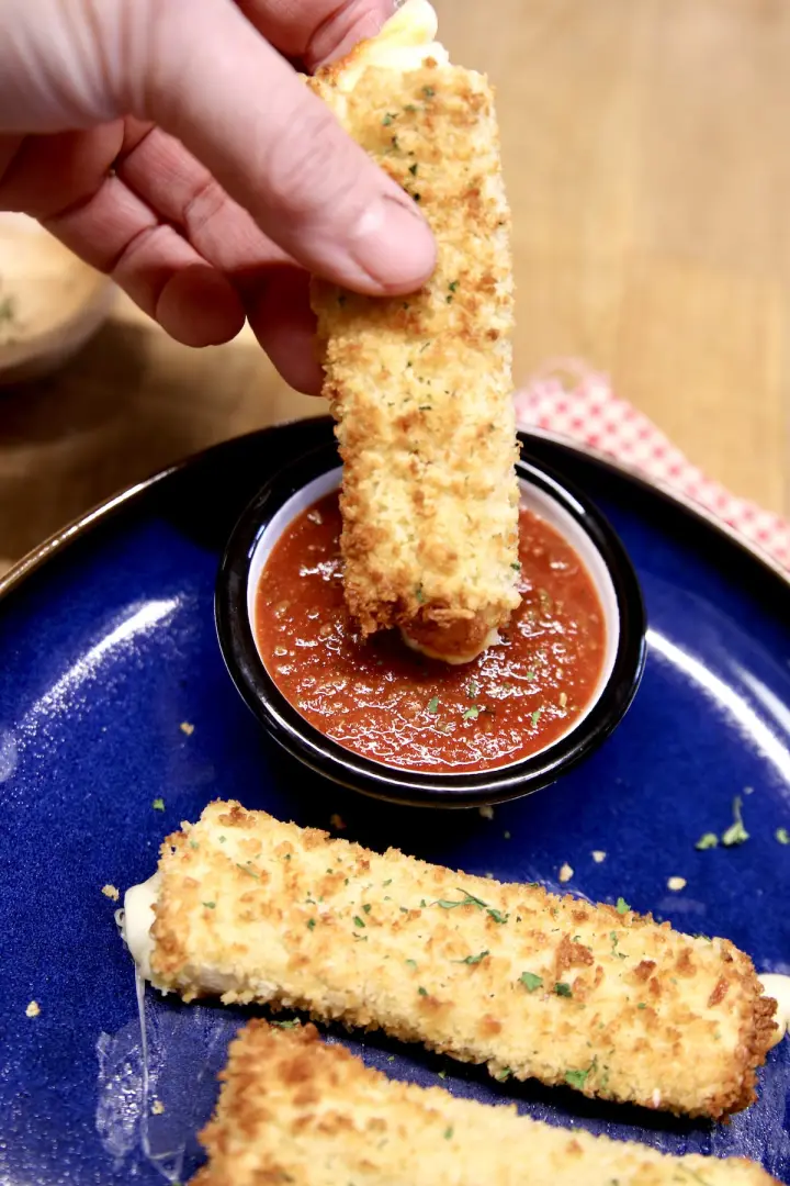 Mozzarella Sticks x 3.