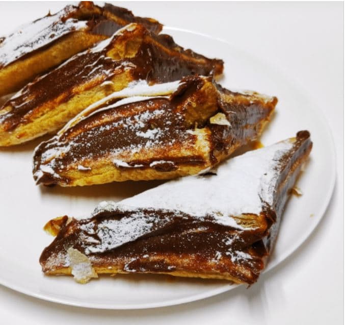 Pañuelo de hojandre con dulce de leche