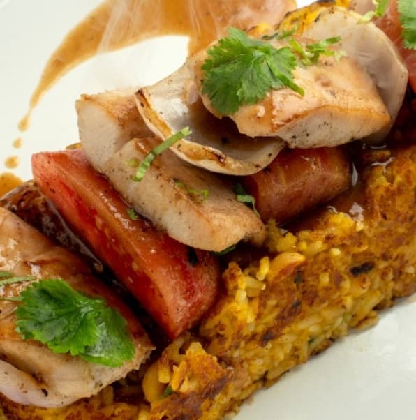 Saltado de Pescado con Tacu Tacu