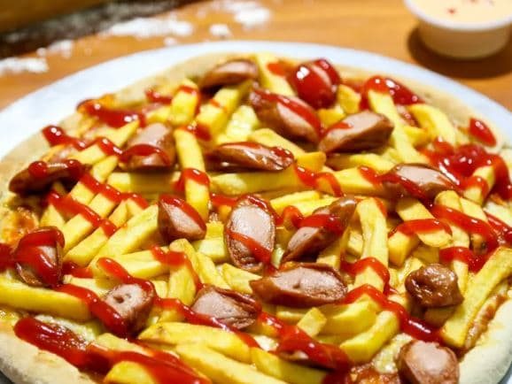 Pizza Salchipapizza