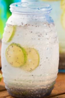 Agua de Limón con Chía