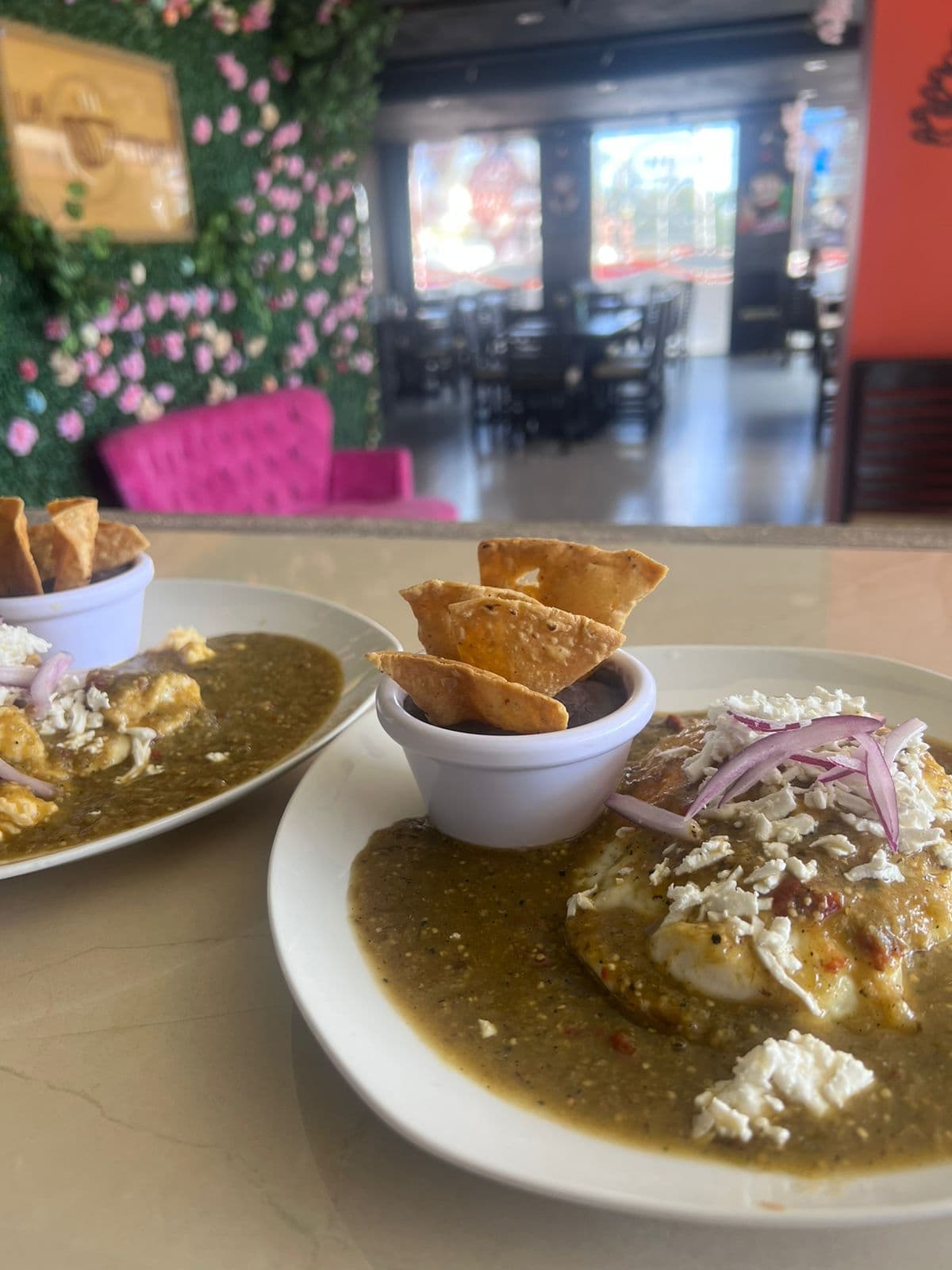 HUEVOS MOLCAJETEADOS