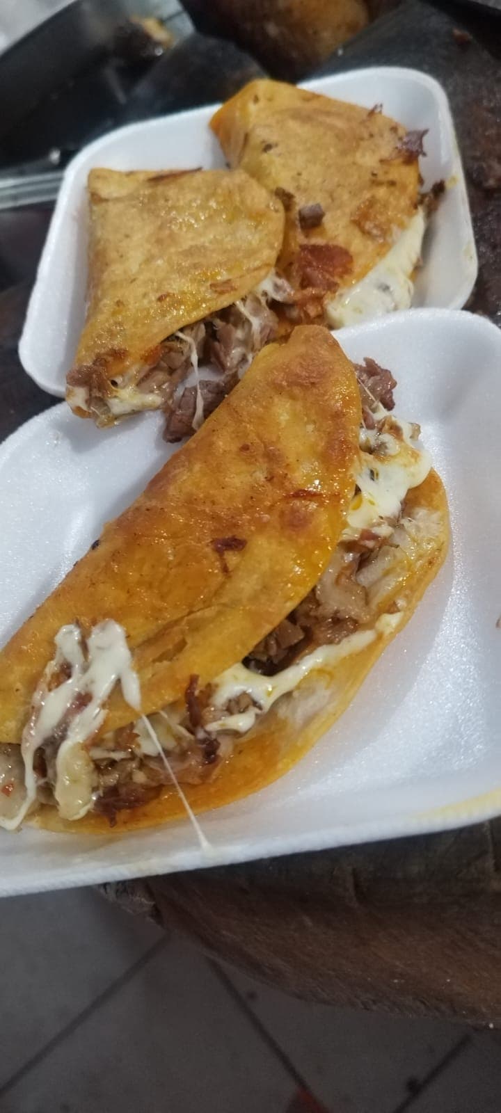Quesabirria de harina