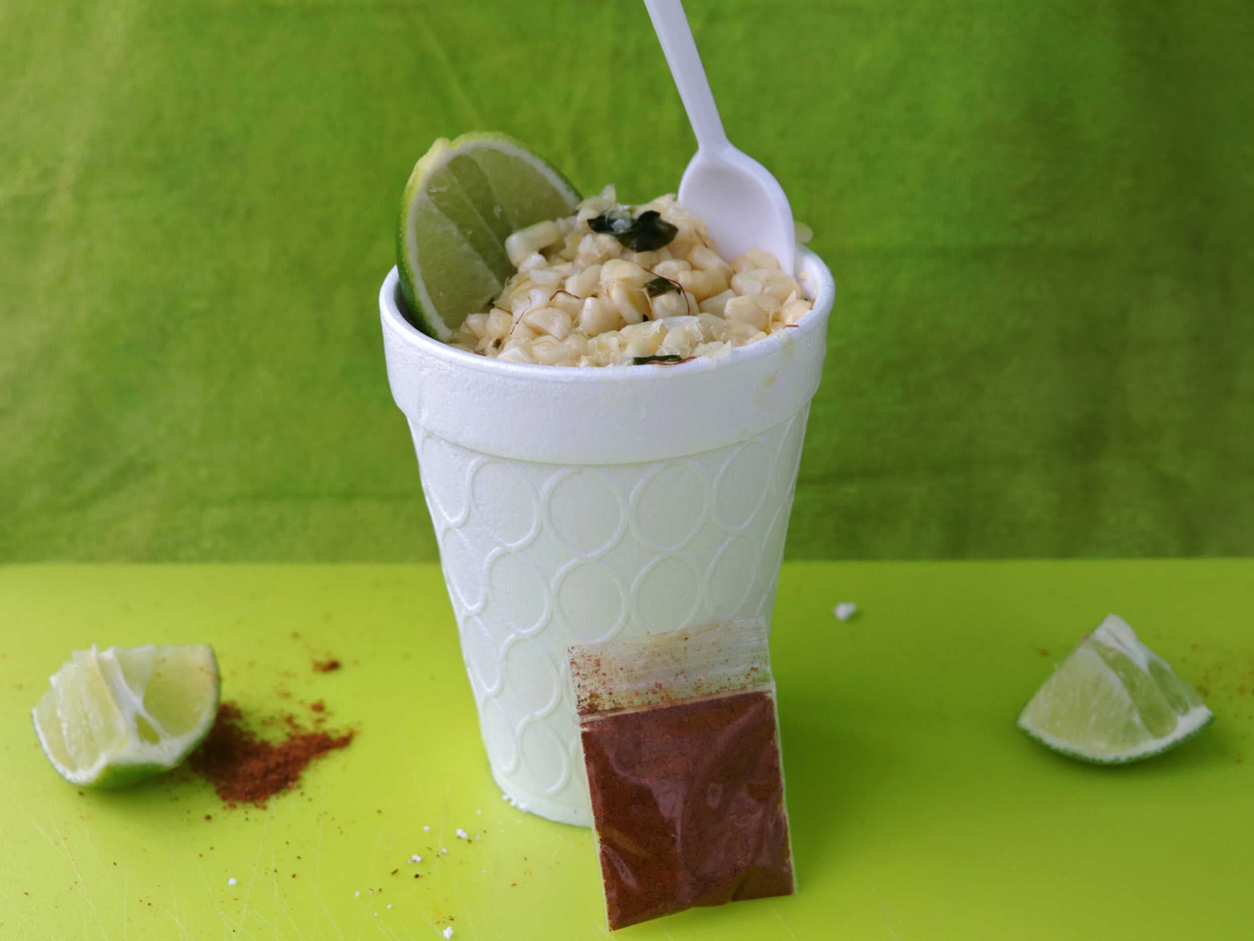 Esquite con Limón Sal y Chile al Gusto, 10 Onzas