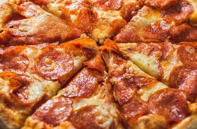 Pizza Pepperoni Familiar