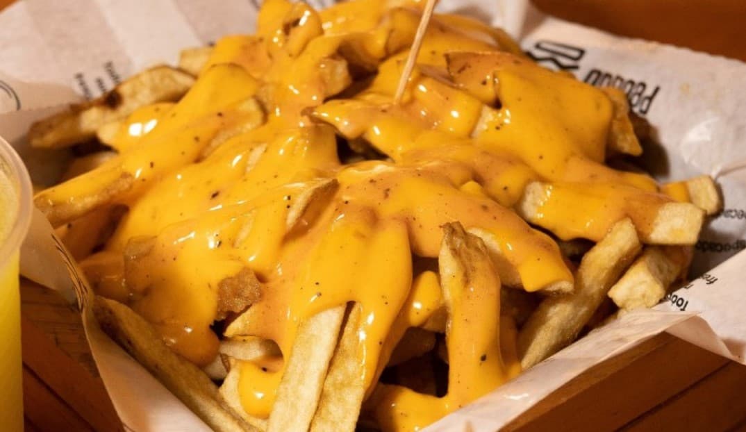 Papas & Cheddar