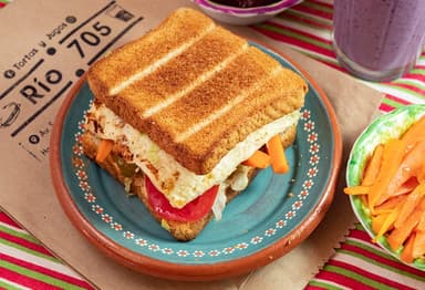 Sándwich de Queso Panela