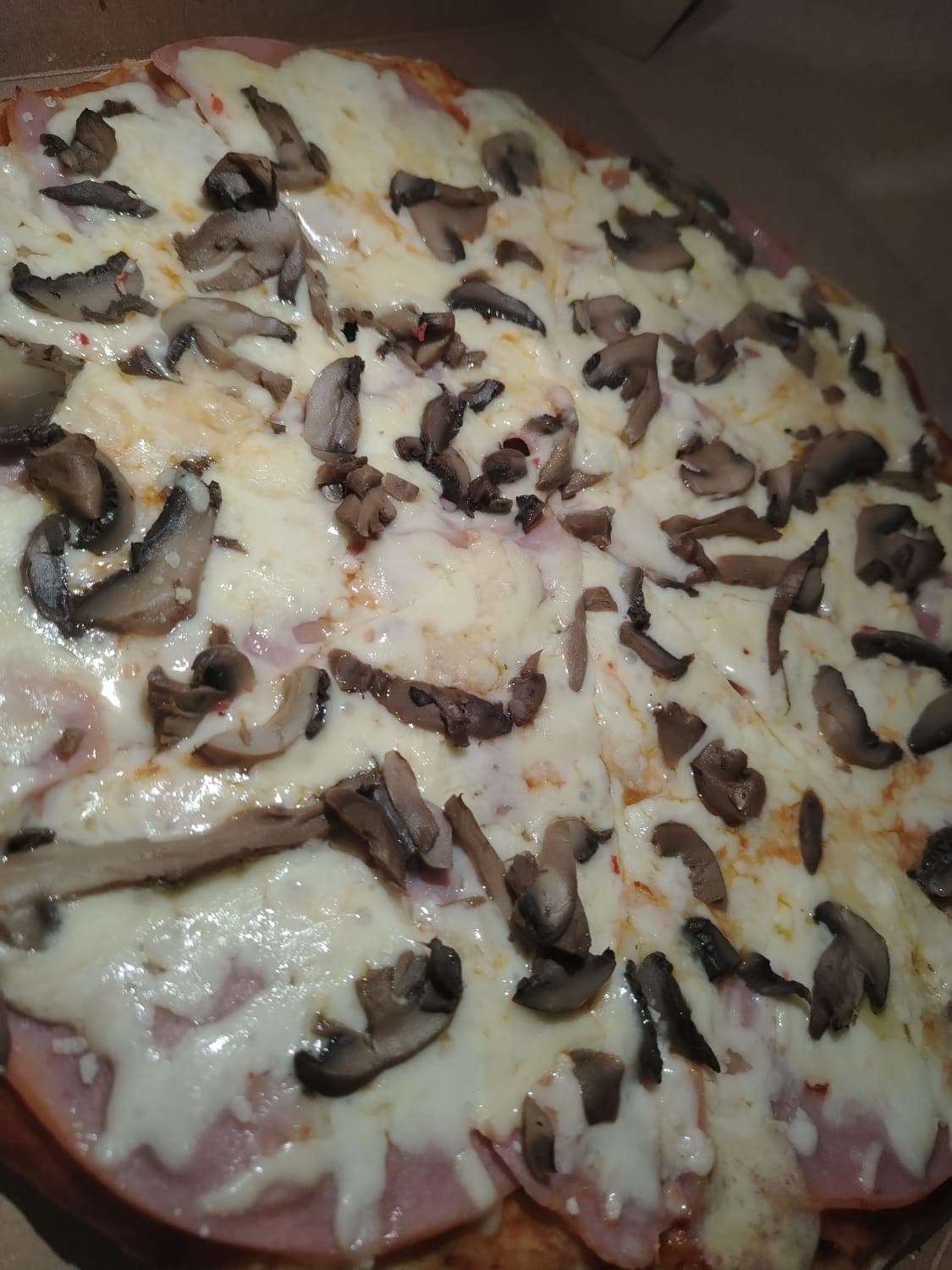 Pizza Grande Jamón Queso y 1 Ingrediente