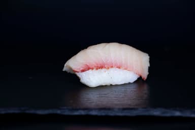 Nigiri de Hamachi