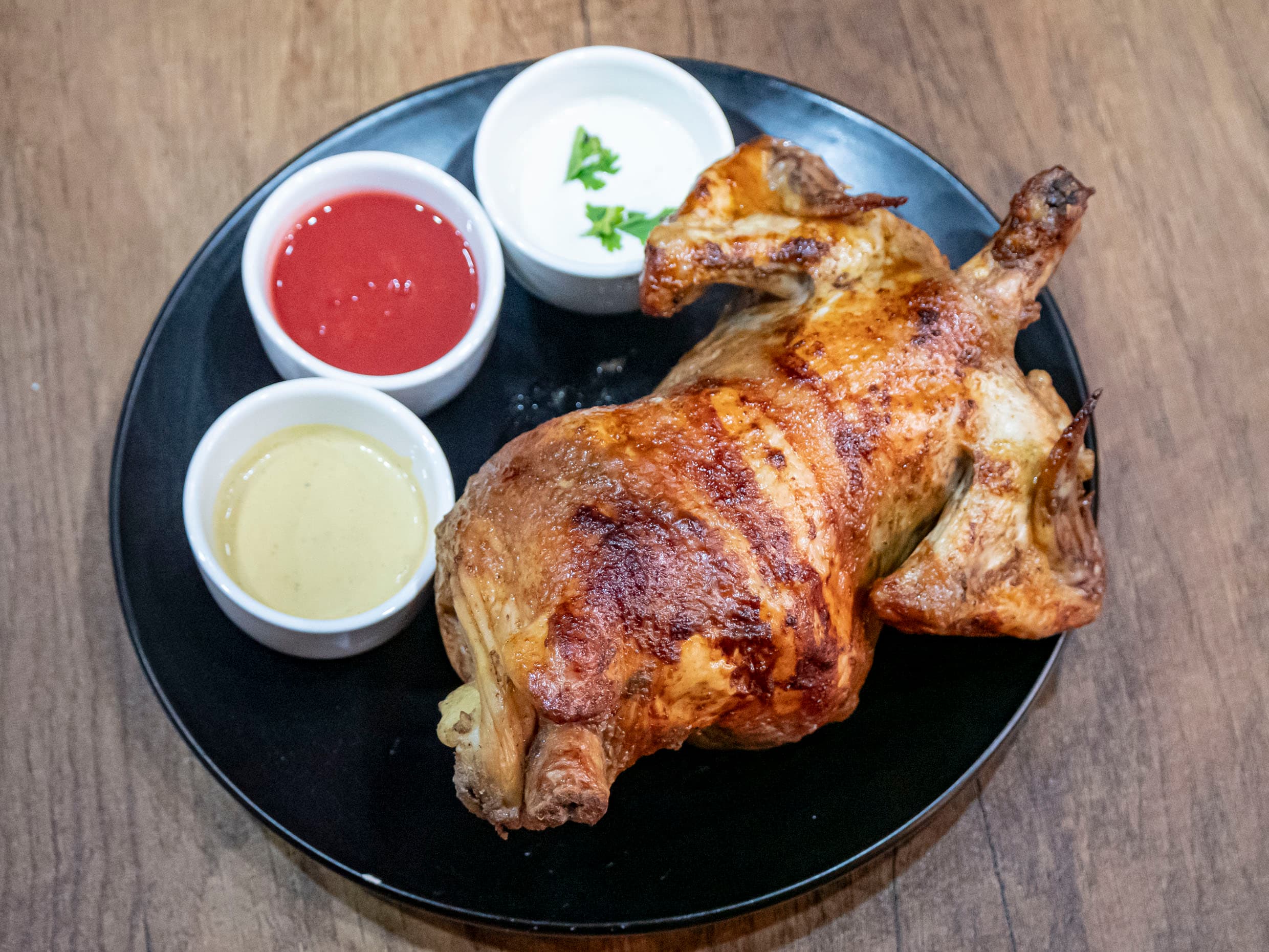 Pollo Entero Solo+Cremas.