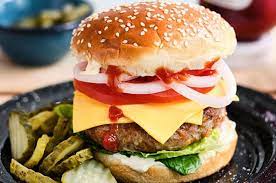Hamburguesa de Res con comple. de papas a francesa