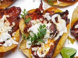 Taco, Volcán y Quesabirria