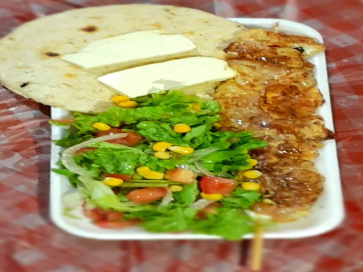 Chuzo de Pollo + Gaseosa + papas