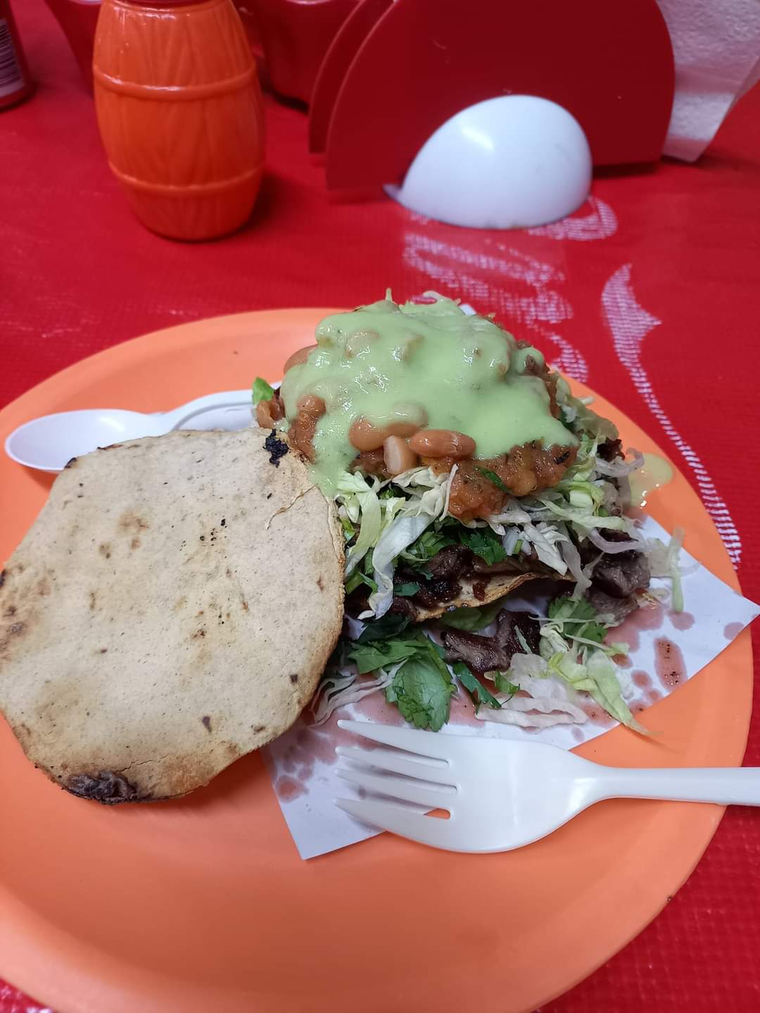 Tostada Mixta con Queso