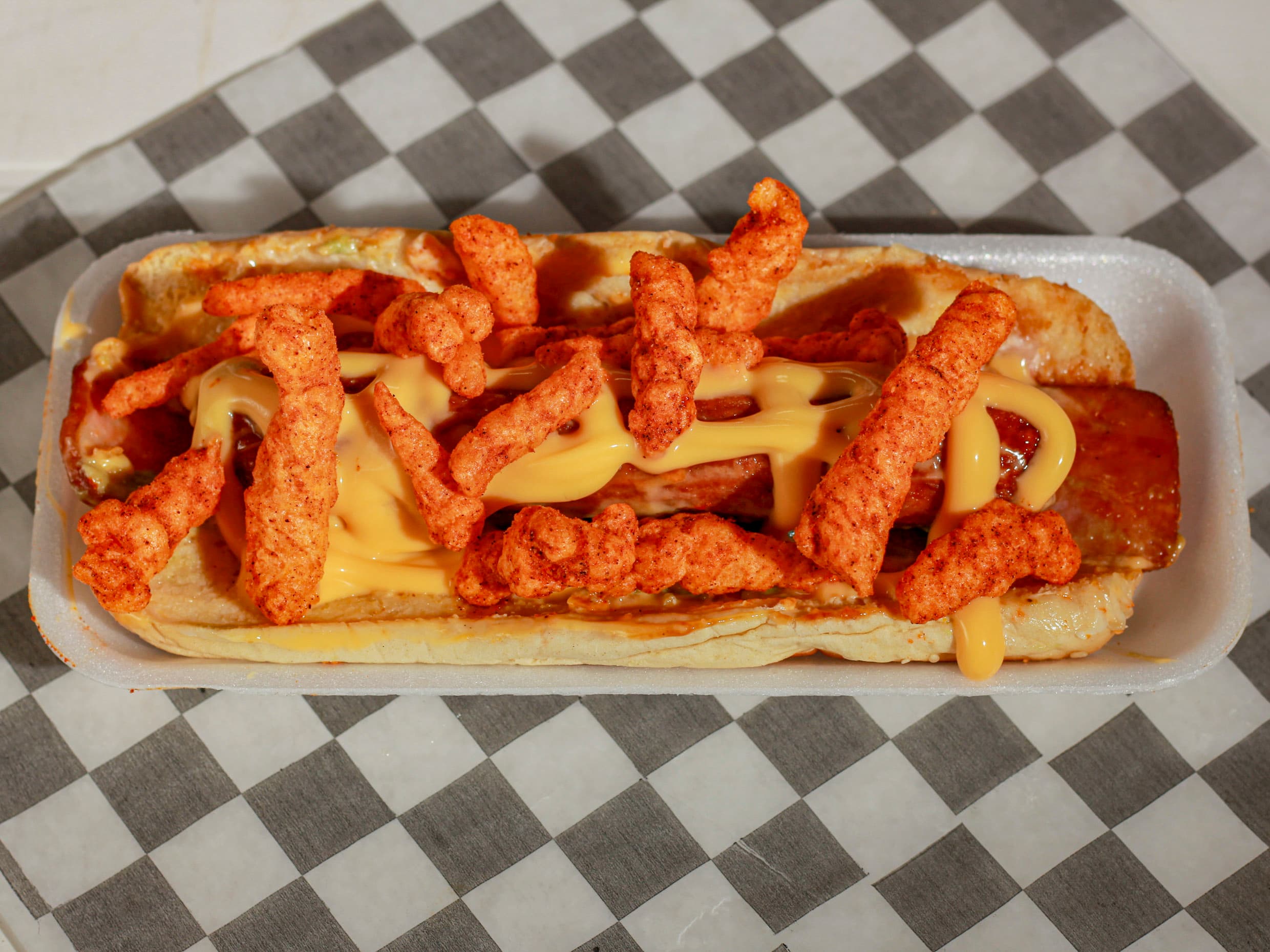 Hot Dog Chester Perro con Oscar Mayer