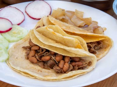3 Tacos Blandos + Consomé + Agua Grande