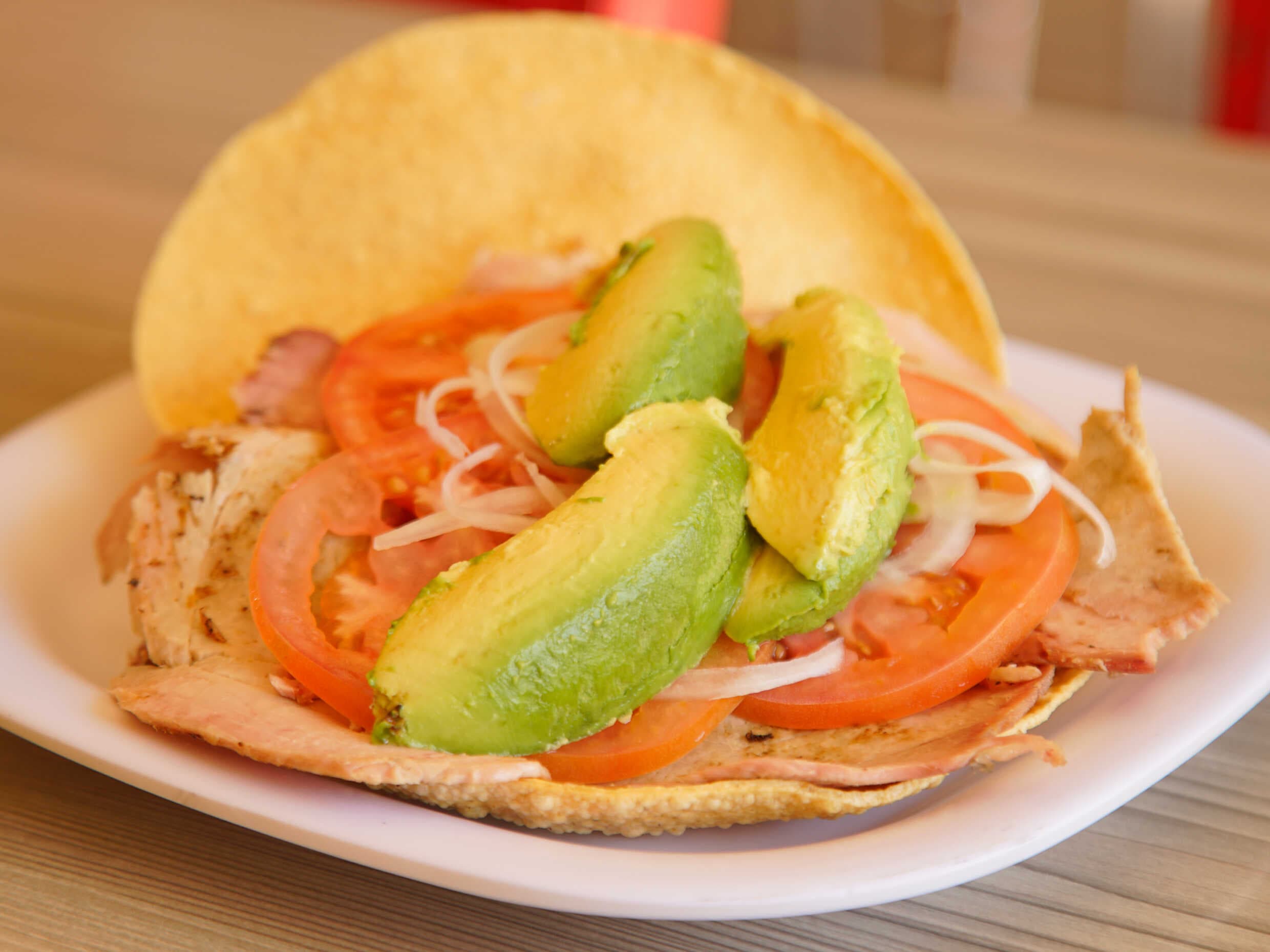Tostada de Lomo