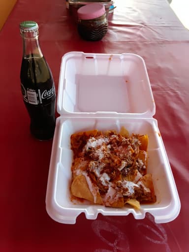 Birriaquiles+ soda