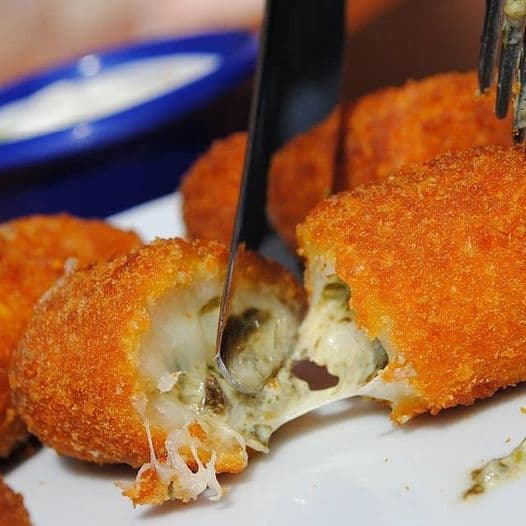CHARLYS CHEESE FINGERS