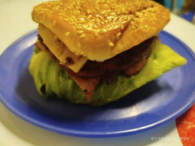 Hamburguesa Queso Tocino
