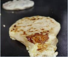 Pupusa Revuelta + Coca Cola 600 ml