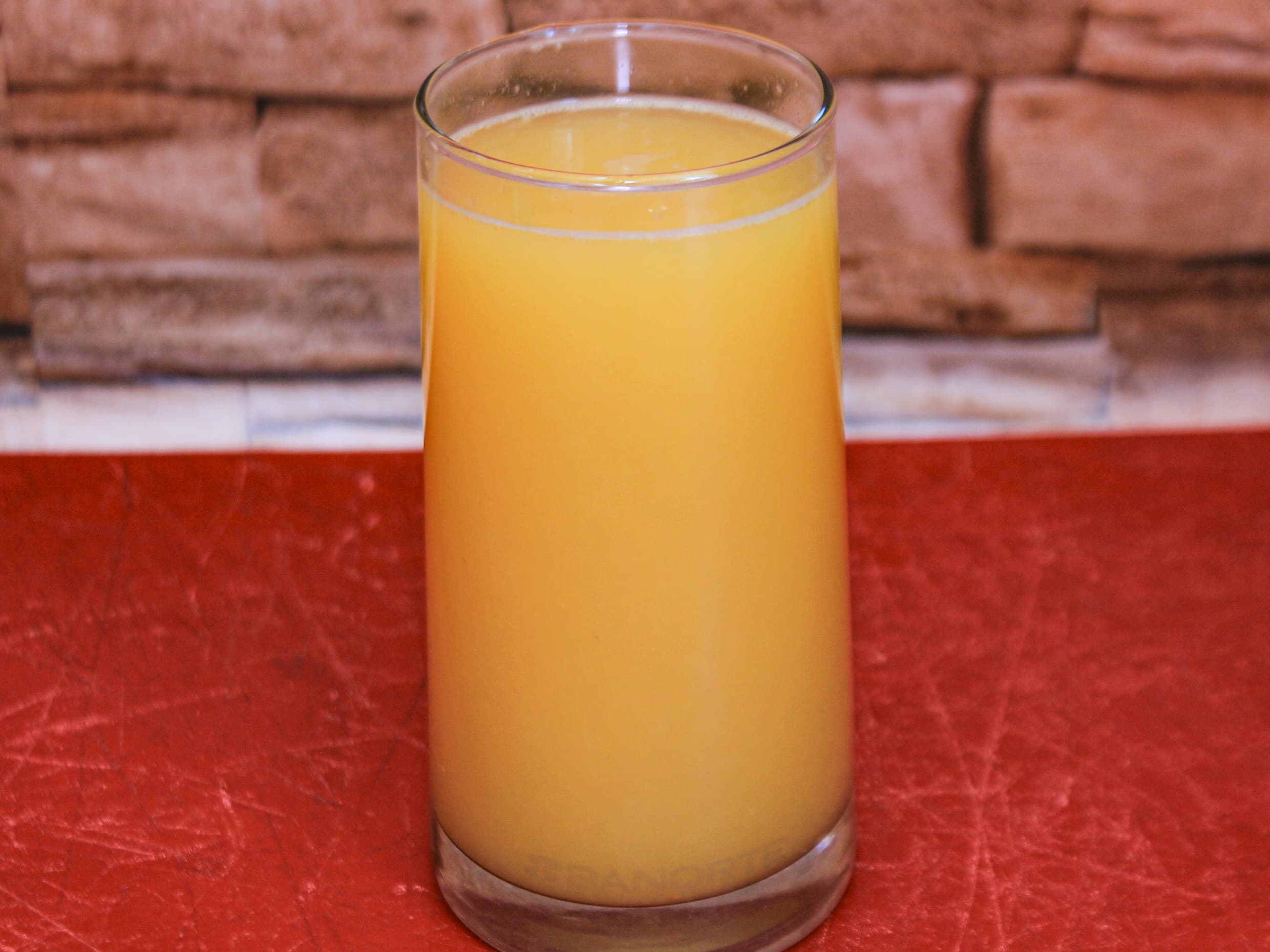 Jugo de naranja grande  1lt