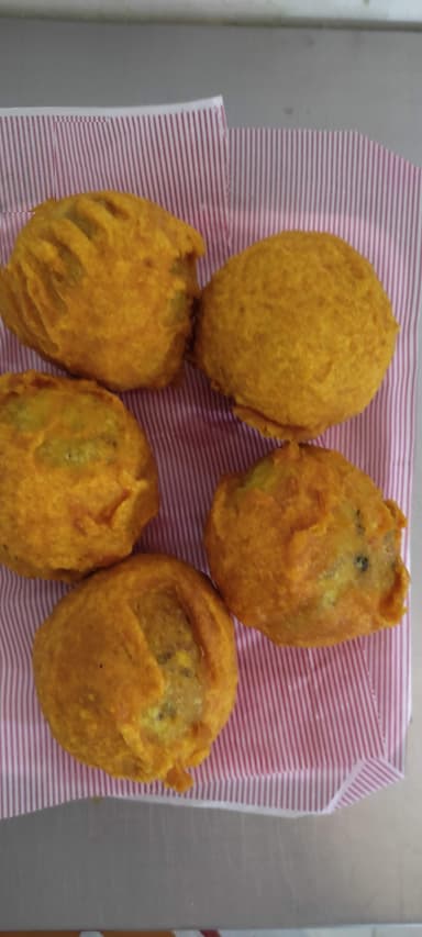 Papa Rellena Pollo y Chorizo ..