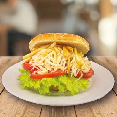 Pan con Pollo Deshilachado