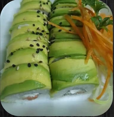 Aguacate Roll