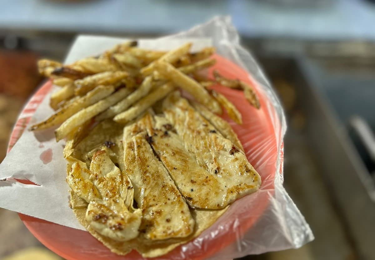 Pechuga Asada (tortilla grande)