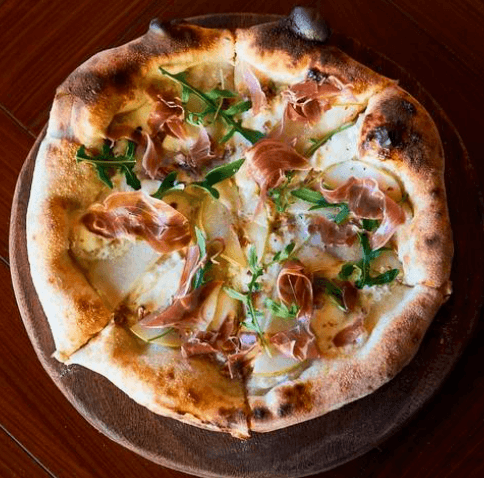 Pizza de Pera con Queso