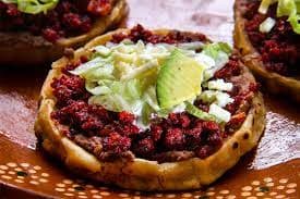 Sope con Longaniza