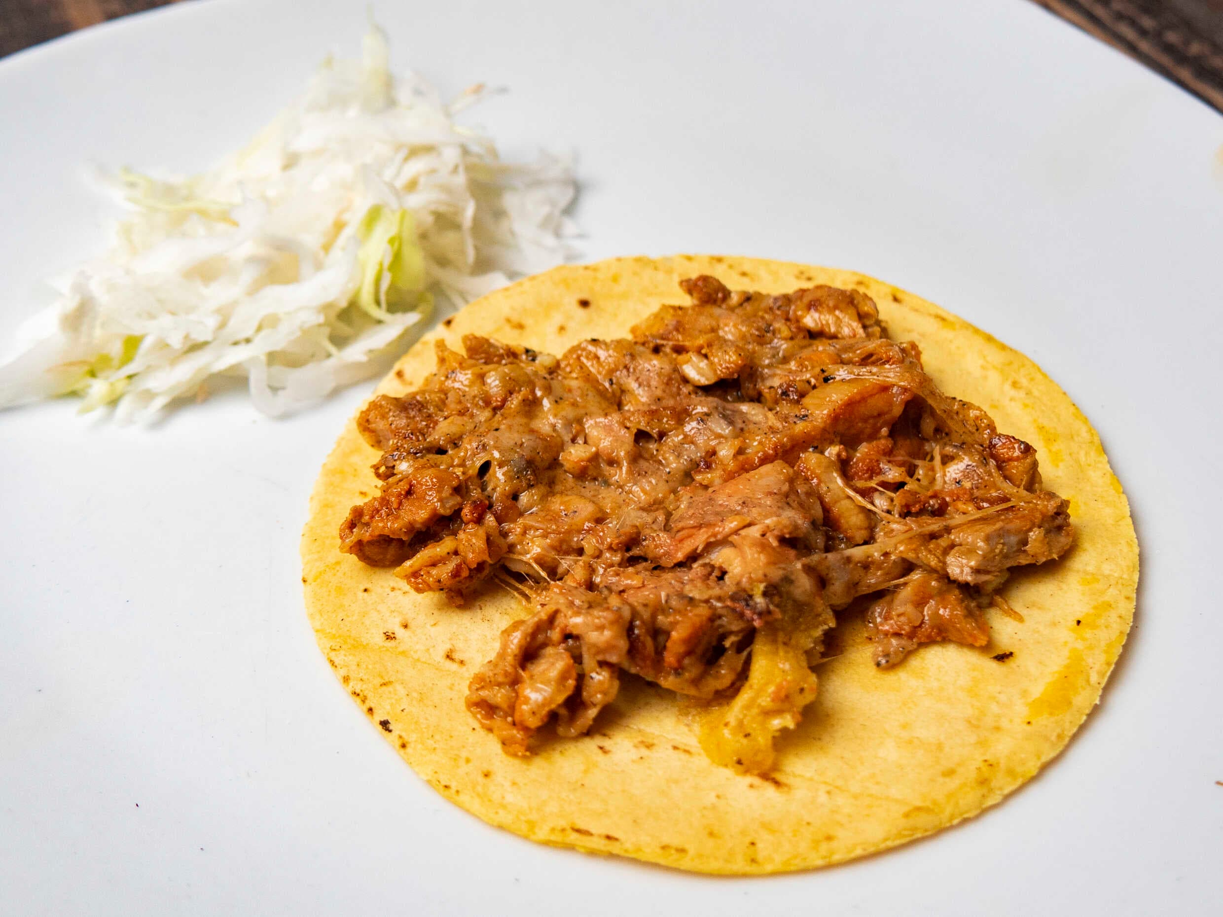 Taco de Maíz de Pastor con Queso