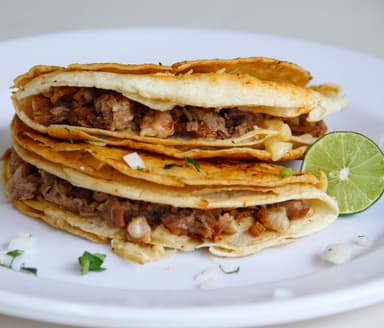 Taco Birria Dorado con Queso