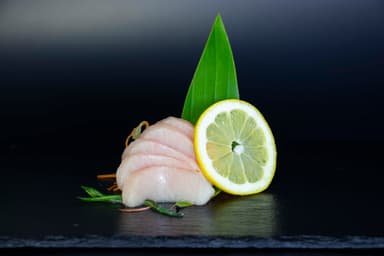 Sashimi de pescado blanco