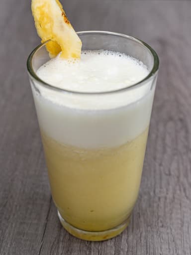 Agua de Piña *