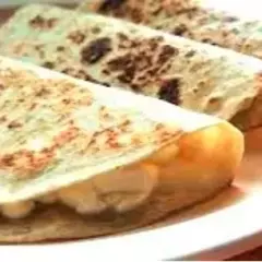 QUESADILLAS (3)