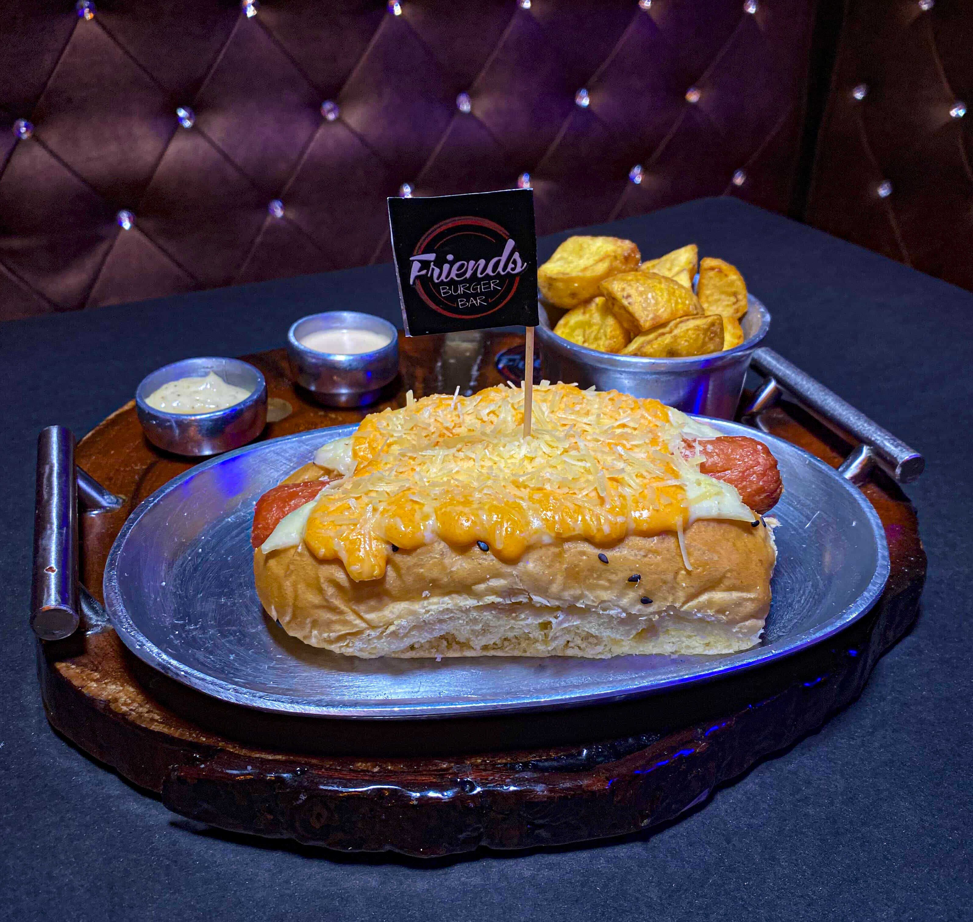 Combo Hot Dog Cheese + papas + gaseosa