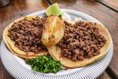 5 Taco de Arrachera + 1 Agua de Sabor