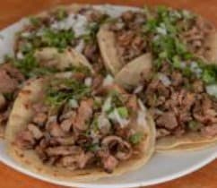 Orden de tacos Carne  Estilo Arabe