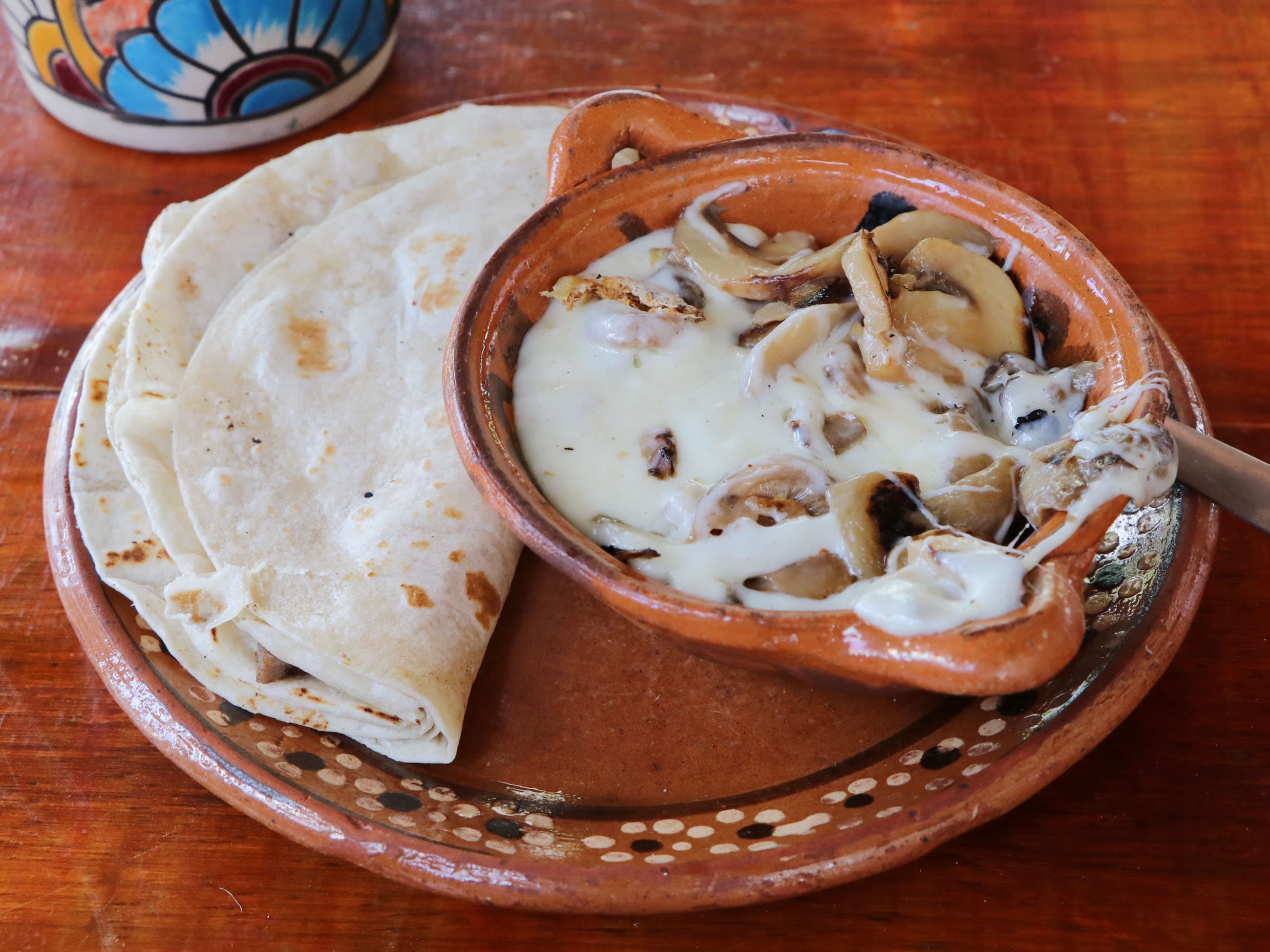 Queso con Champiñones