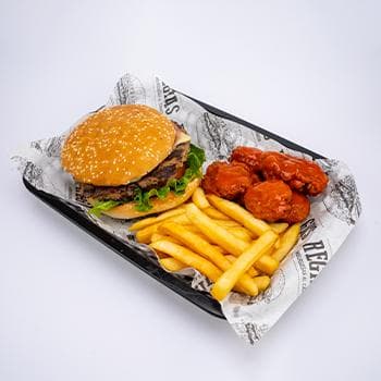 Regia + Boneless