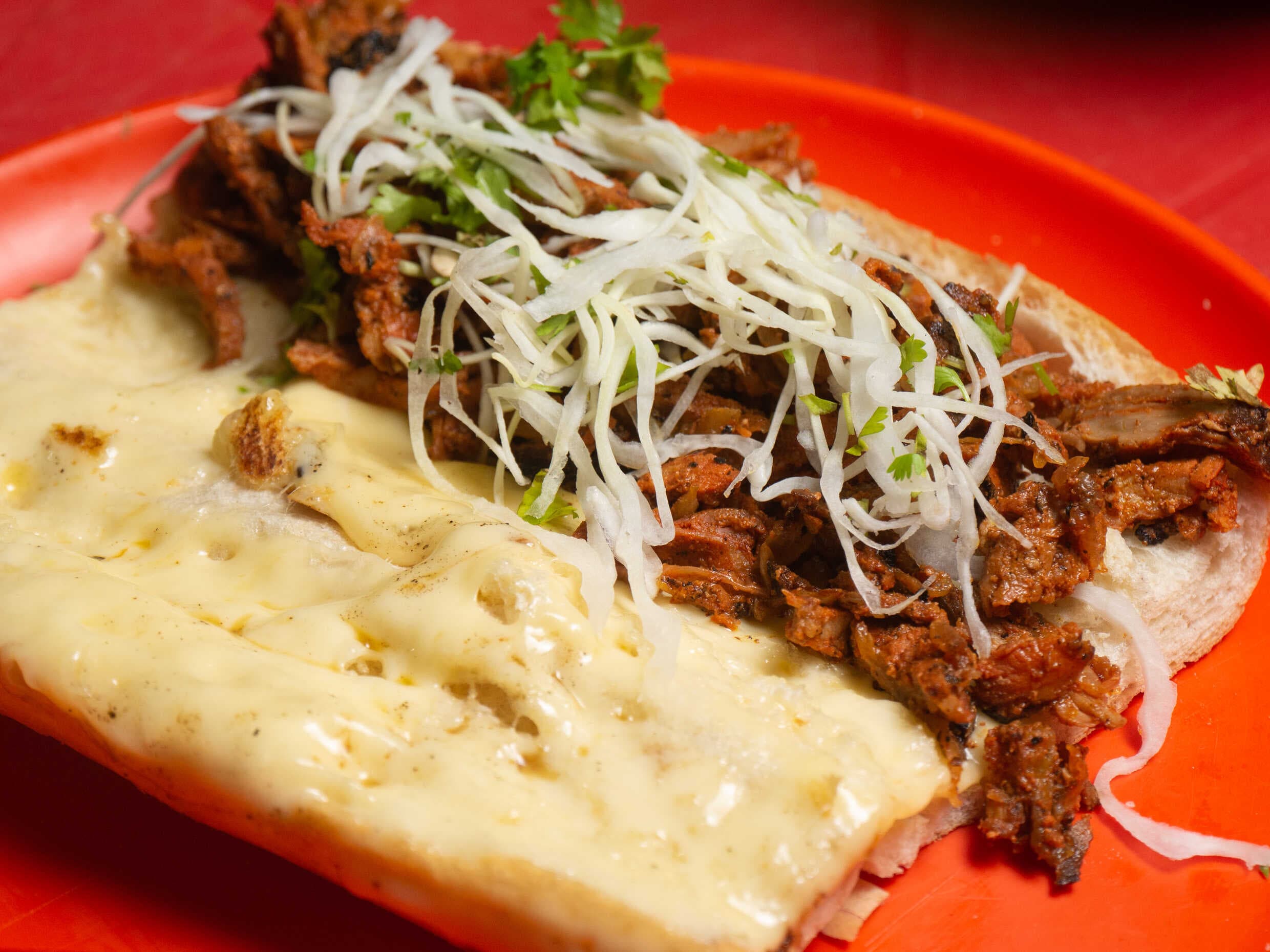 Torta con Queso (Pastor Trompo)
