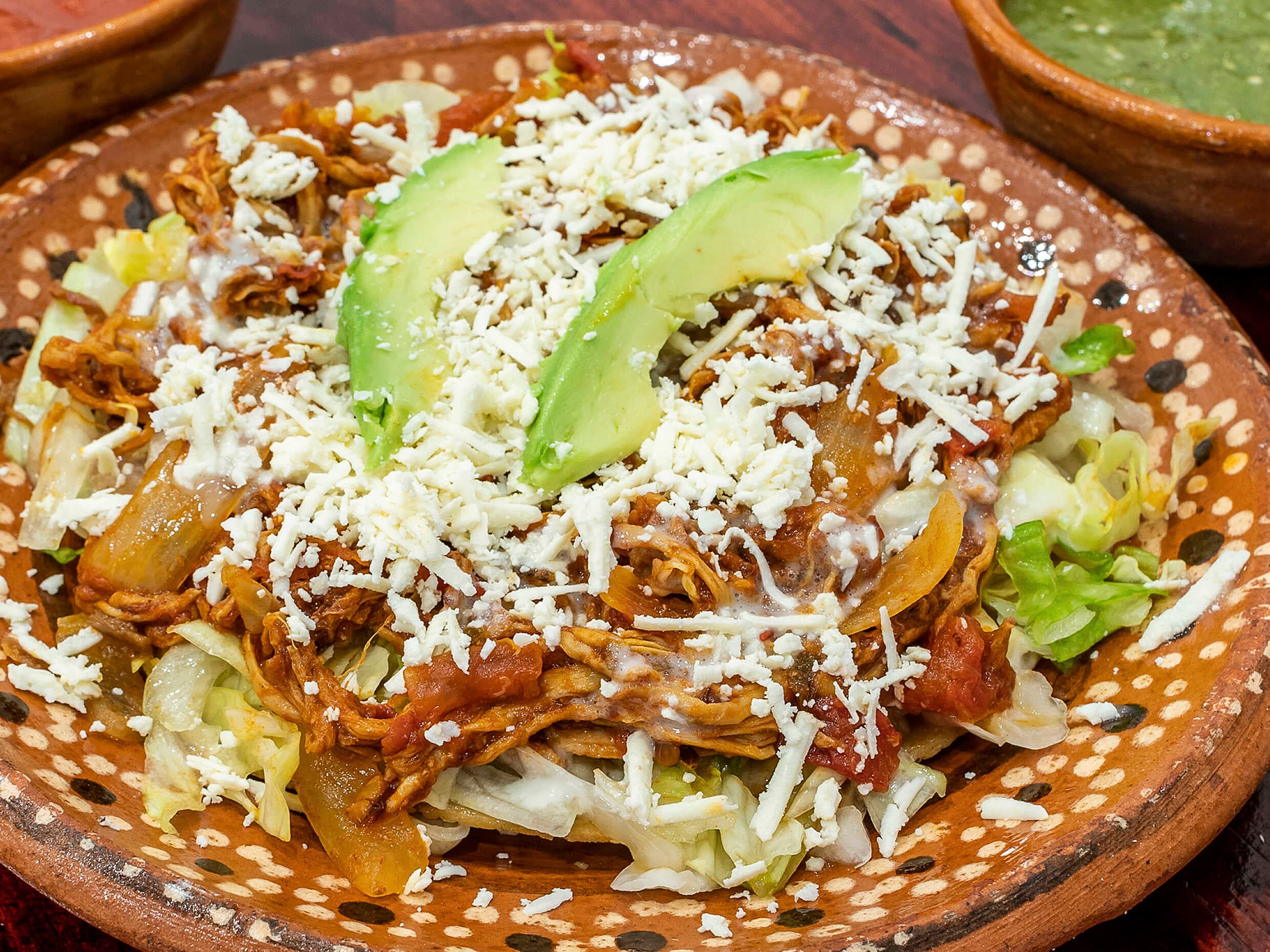 POZOLE ROJO + COCA COLA