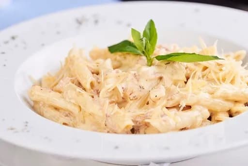 Pasta Carbonara .