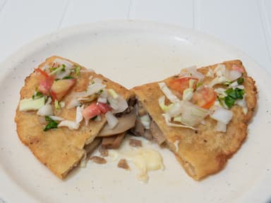 Empanada Manchego con Champiñón