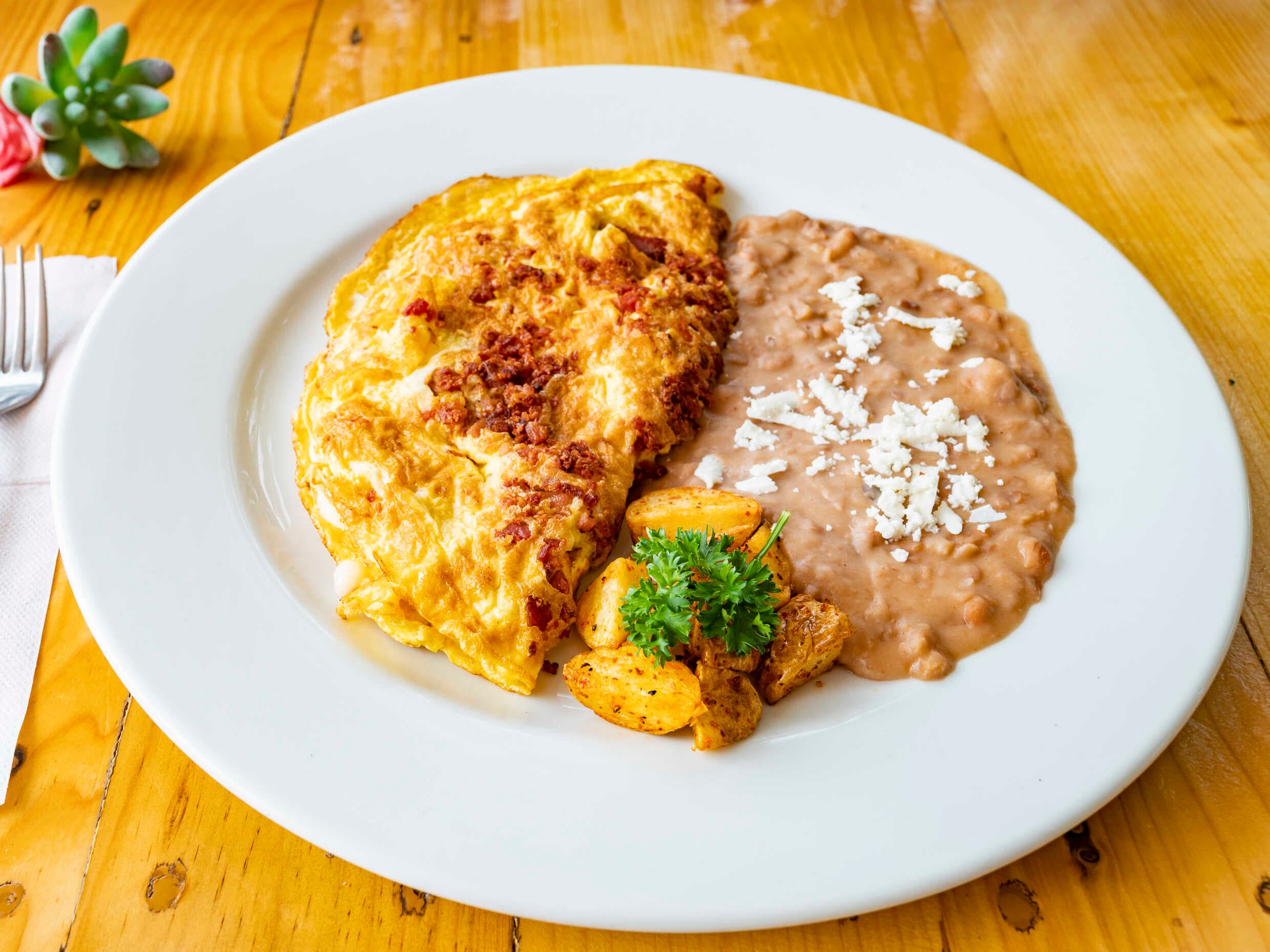 Omelette con Tocino