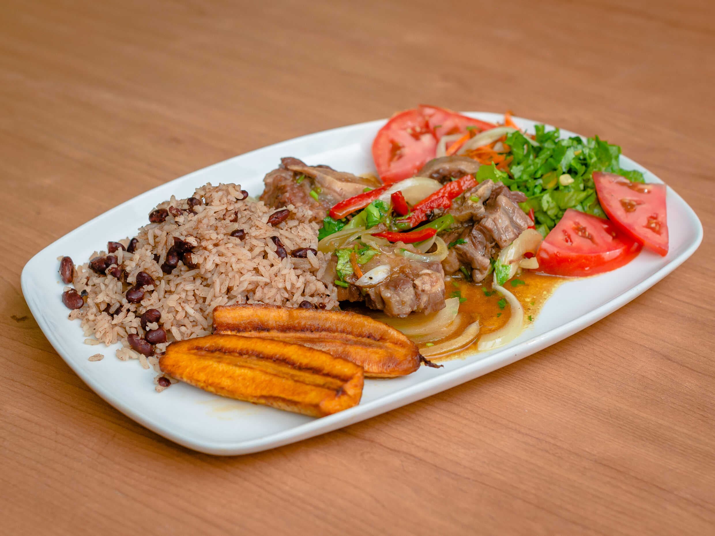 Rice and Beans con Carne en Salsa